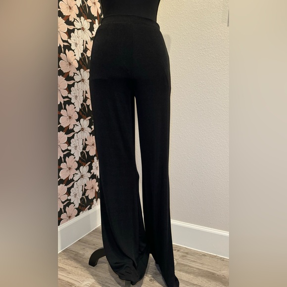 Slinky High-Rise Flare Pants Size M - Picture 6 of 11